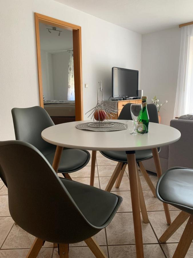 Cityapartment direkt am Hafen Friedrichshafen Bagian luar foto