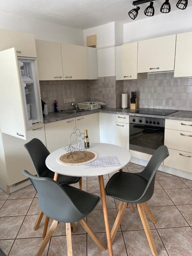 Cityapartment direkt am Hafen Friedrichshafen Bagian luar foto