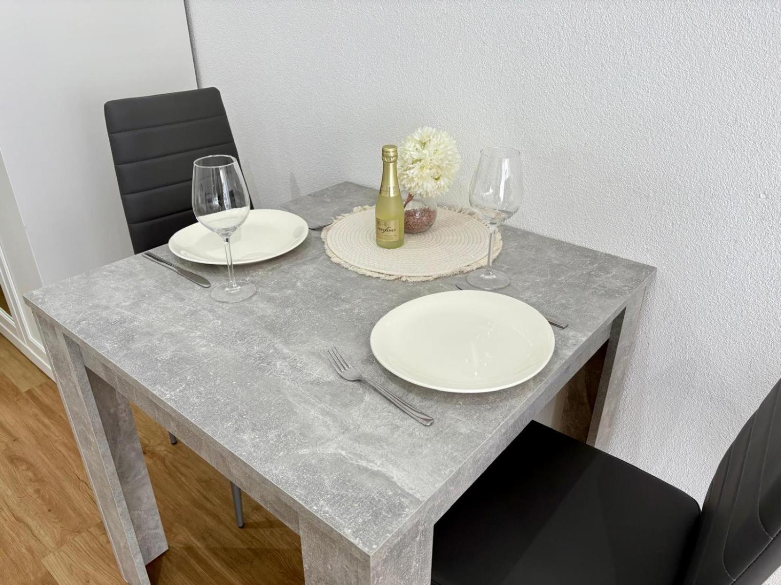 Cityapartment direkt am Hafen Friedrichshafen Bagian luar foto