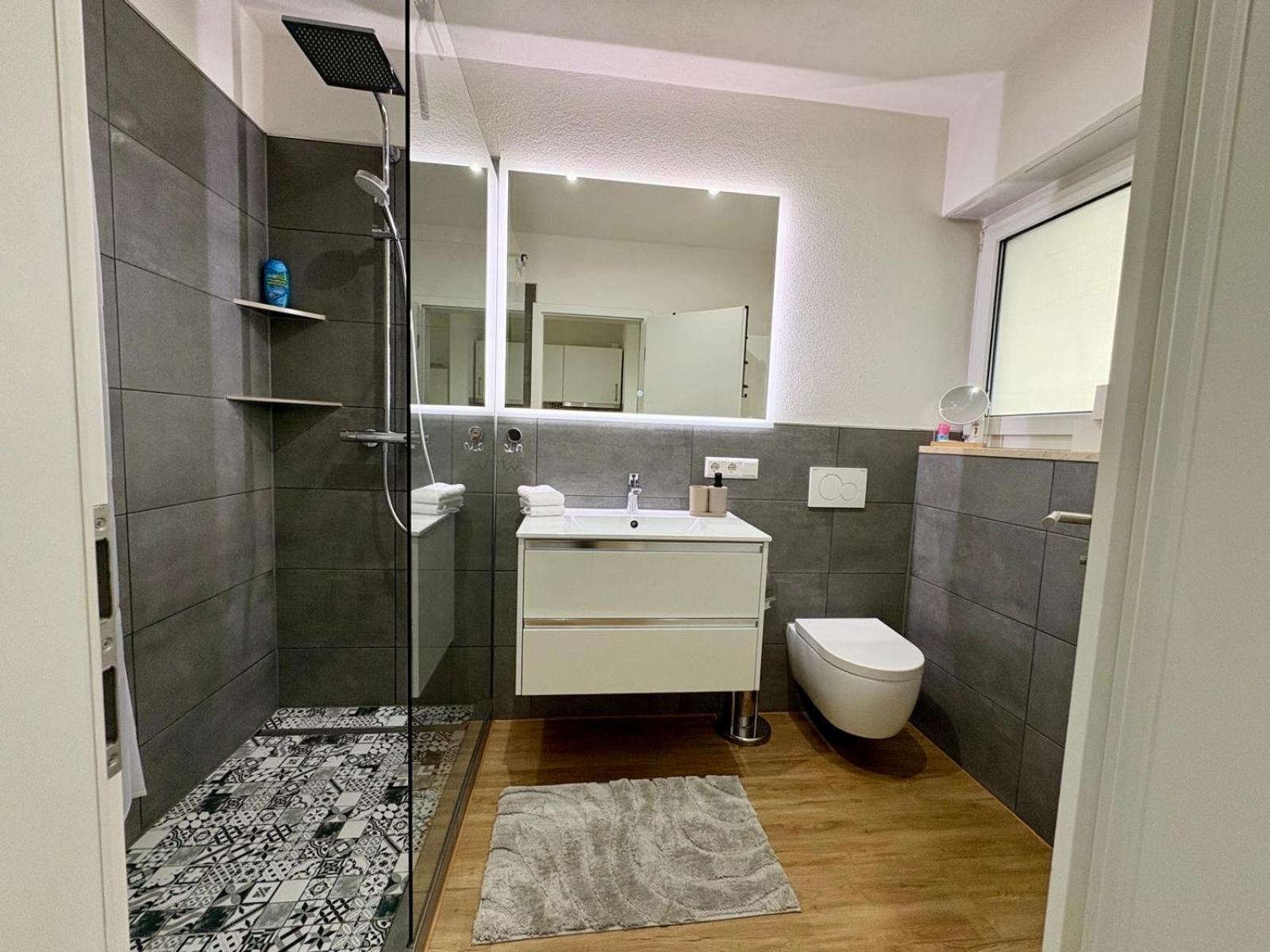 Cityapartment direkt am Hafen Friedrichshafen Bagian luar foto